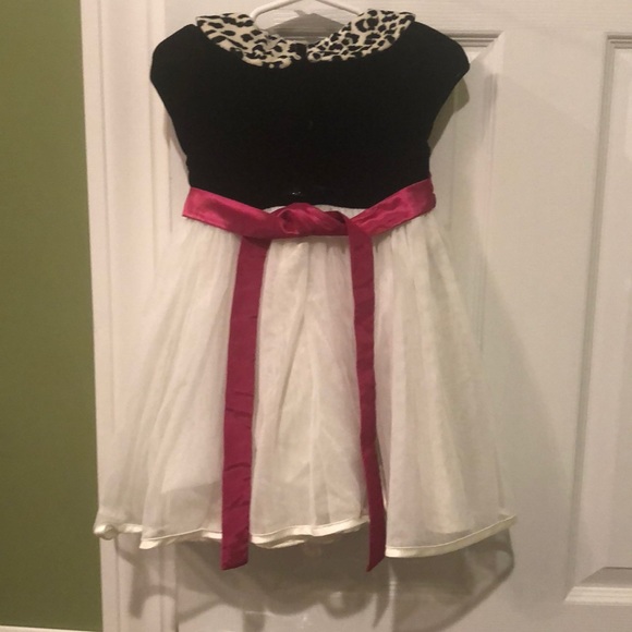 Black and white formal dress - Picture 4 of 4
